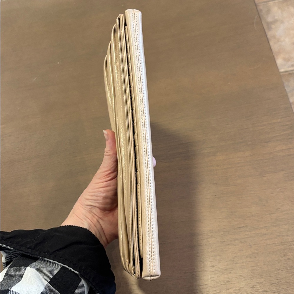 NEW NORDSTROM CLUTCH WALLET LEATHER BEIGE - Picture 3 of 8